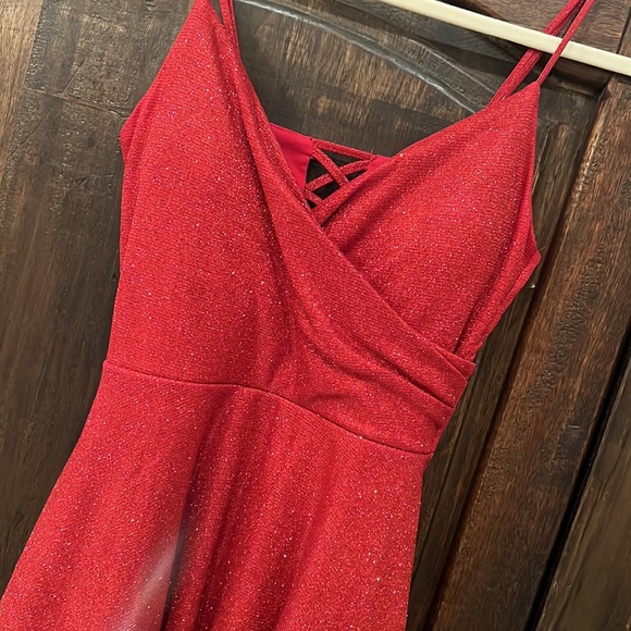 Red shimmer sparkle cocktail holiday party dress.  Teen/preteen.  XS. - Picture 2 of 4